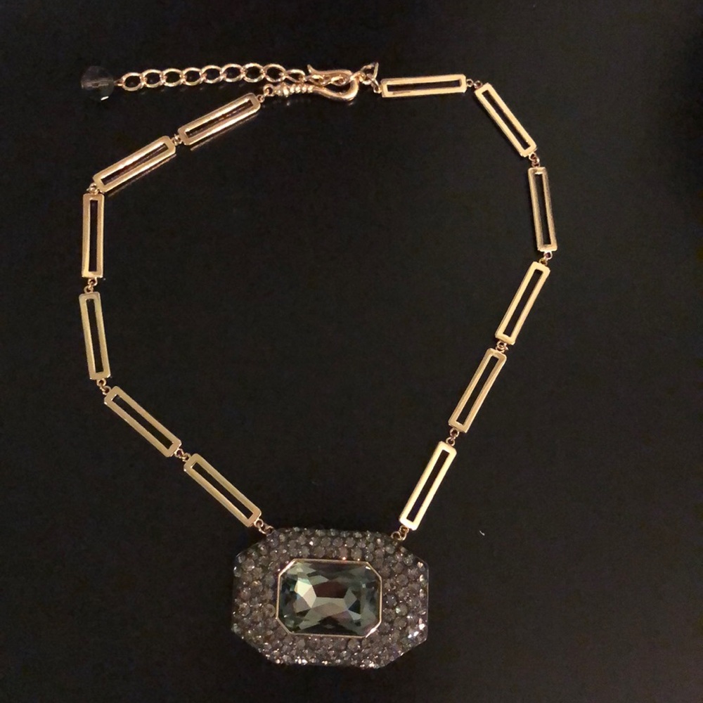 Akkad statement necklace